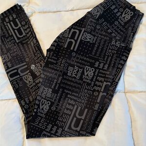 ❤️Lululemon Athletica Black Leggings with Geometric Pattern- size 2❤️ - (#29)
